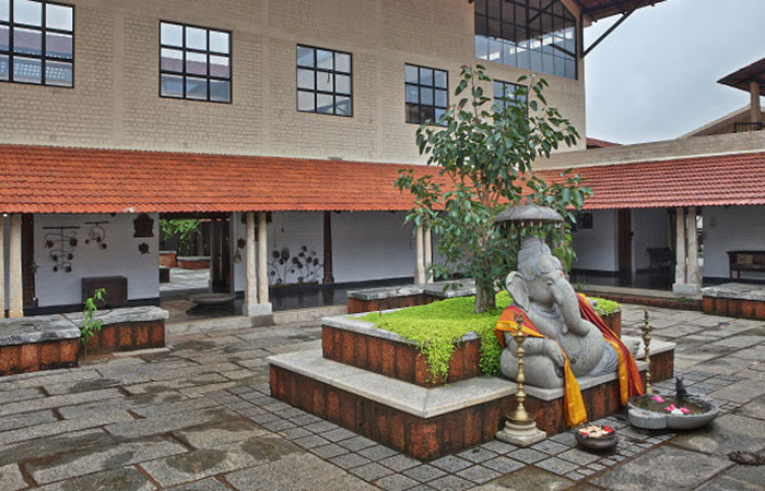 Isha Home School