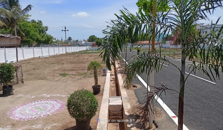 Velan Avenue