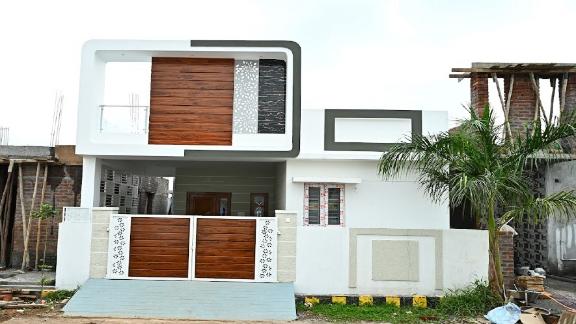 TRS Mega City