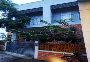 4 BHK House for sale in Maniyakarampalayam