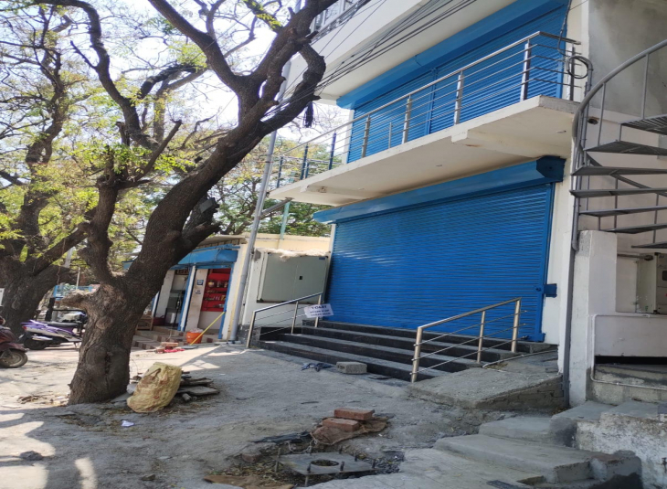 700 Sq.Ft,  Commercial Shops