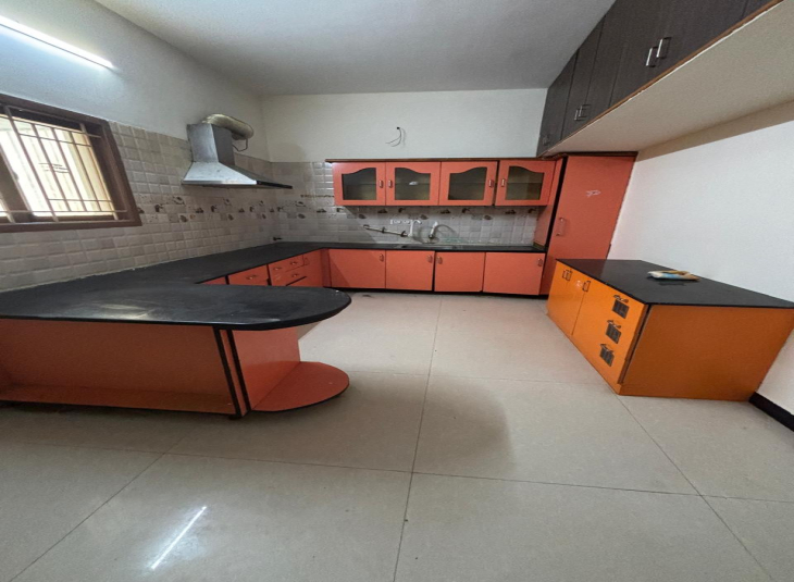 2500 Sq.Ft, 3 BHK Independent House / Villa