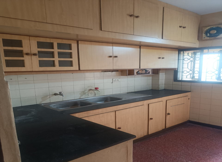 1350 Sq.Ft, 4 BHK Residential Apartment