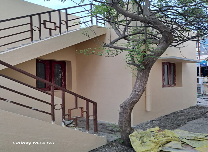 1300 Sq.Ft, 2 BHK Independent House / Villa
